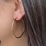 Pendientes-de-aro-de-c-rculo-redondo-cl-sico-Simple-de-acero-inoxidable-para-mujeres-y-1.webp