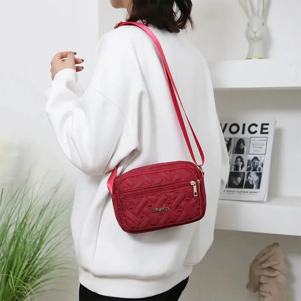 Bolso Bordado Con Cremallera: Estilo Y Funcionalidad Para Mujeres