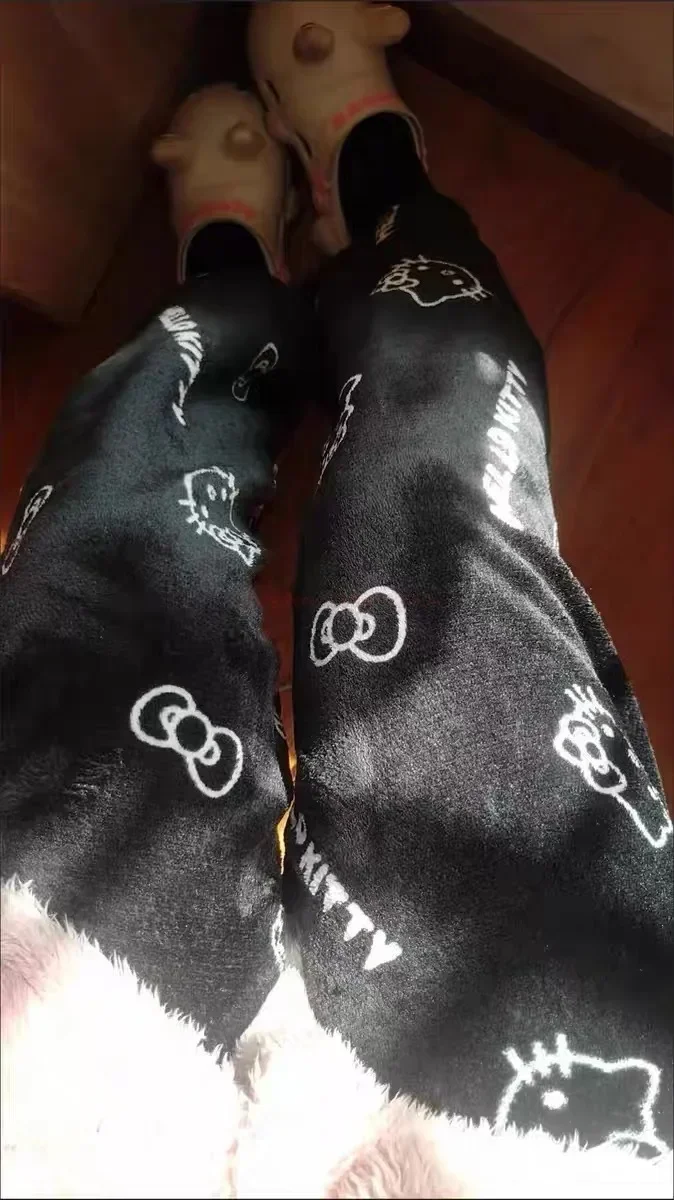 Pijama De Hello Kitty Para Mujer: Cómodo Y Adorable