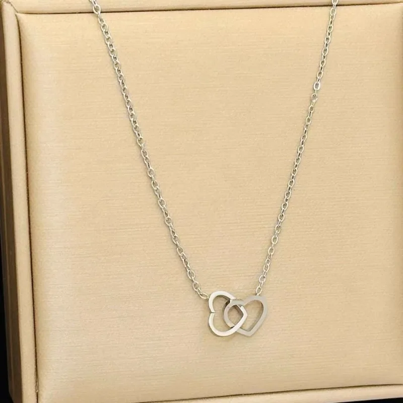 Collar Doble Corazón: Elegancia Y Estilo Para Mujeres