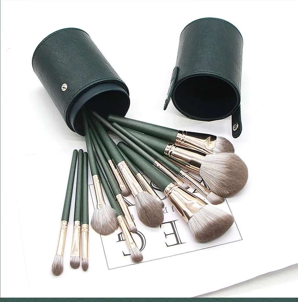 Brochas De Maquillaje: Acabado Perfecto Y Profesional