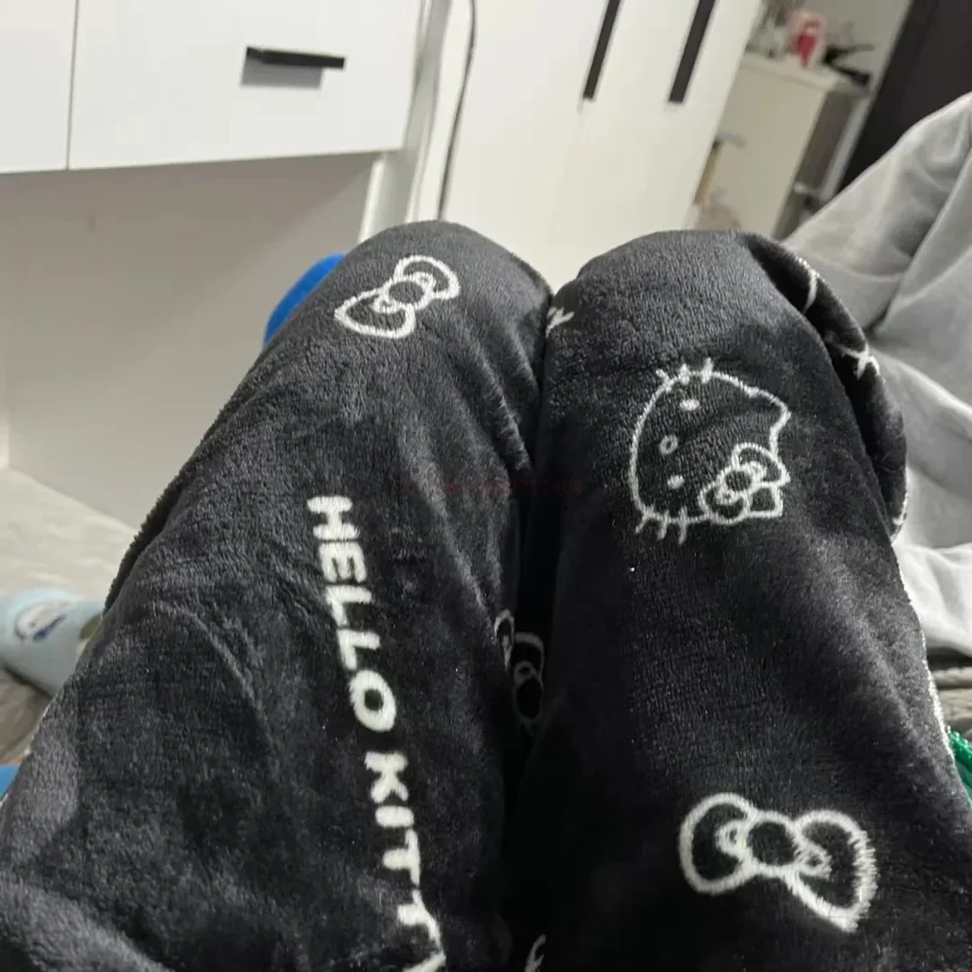 Pijama De Hello Kitty Para Mujer: Cómodo Y Adorable