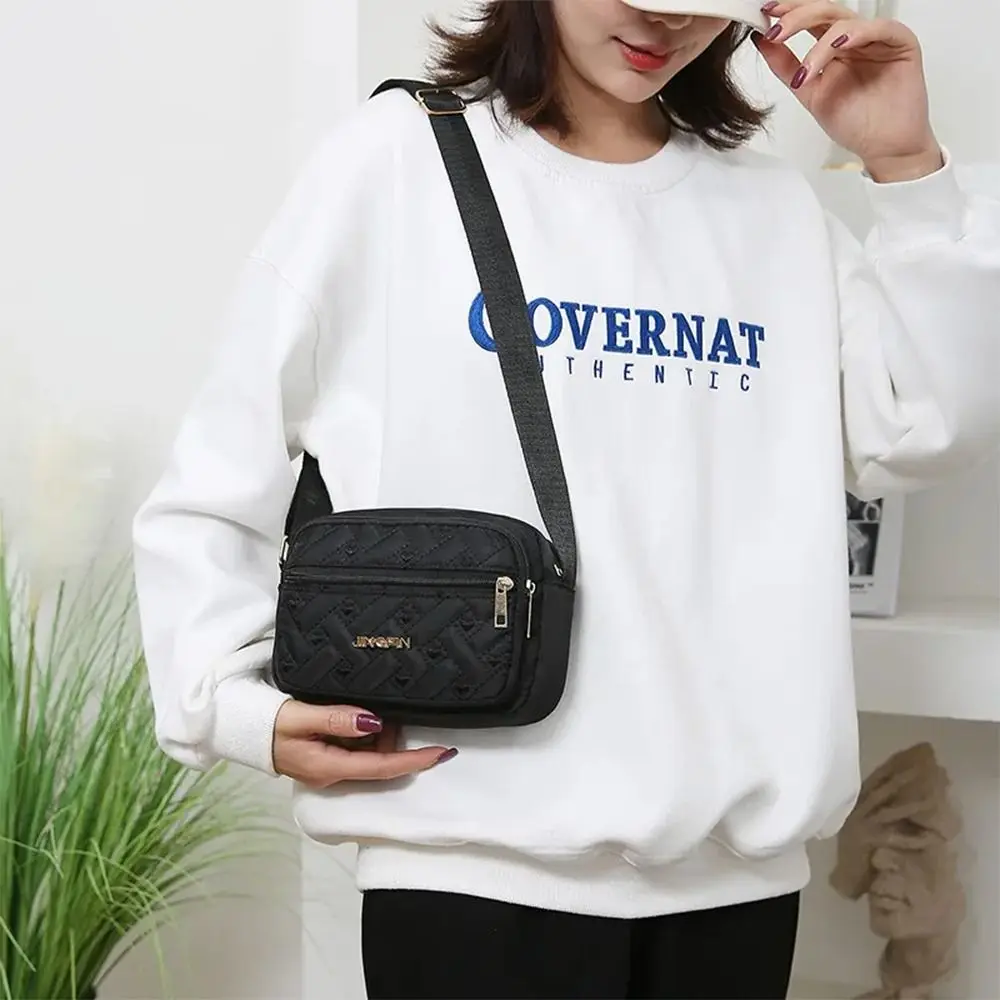 Bolso Bordado Con Cremallera: Estilo Y Funcionalidad Para Mujeres
