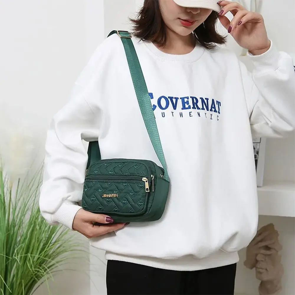 Bolso Bordado Con Cremallera: Estilo Y Funcionalidad Para Mujeres