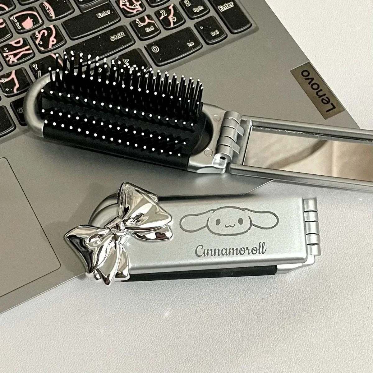 Espejo De Maquillaje Esencial Peine Pequeño